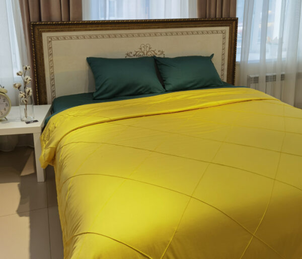 Покрывало желтое